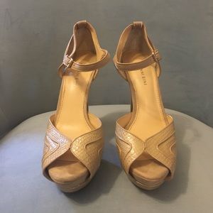 Gianni Bini Size 10 Leather / Fabric